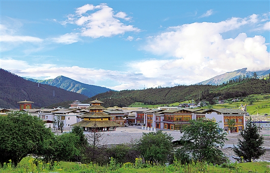 西藏林芝鲁朗国际旅游小镇图片
