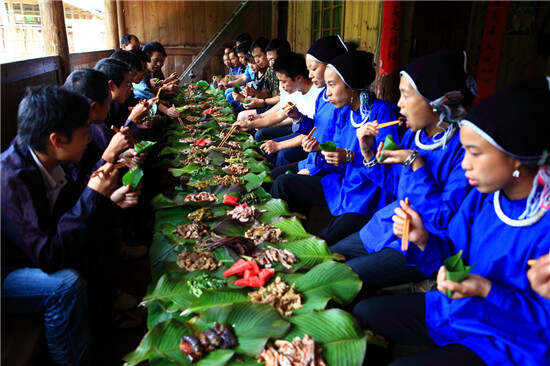 02 侗族美食.jpg